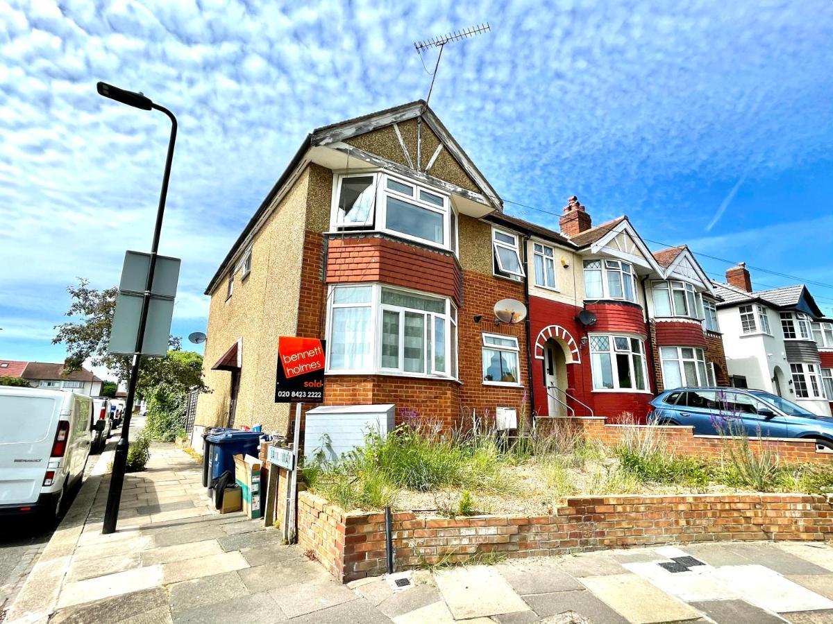 شقة No2326 Tree-Hole Northolt  المظهر الخارجي الصورة